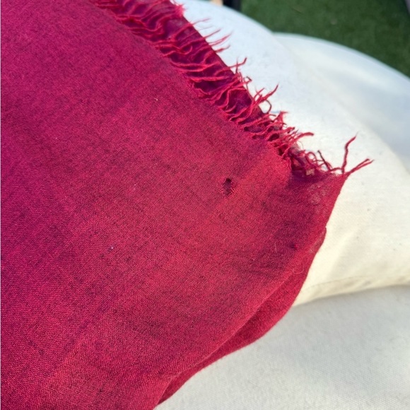 Isabel Marant soft scarf in burgundy - Picture 10 of 10